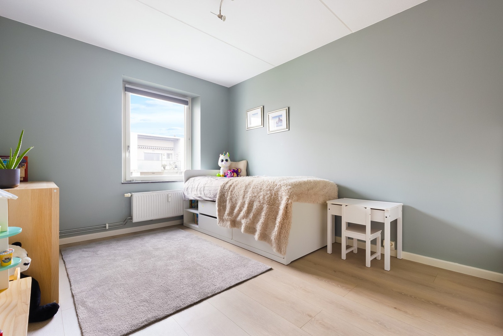 Soverom 3 er på 12 kvm og er, som soverom 2, et ypperlig barnerom, gjesterom eller hobbyrom Galleribilde