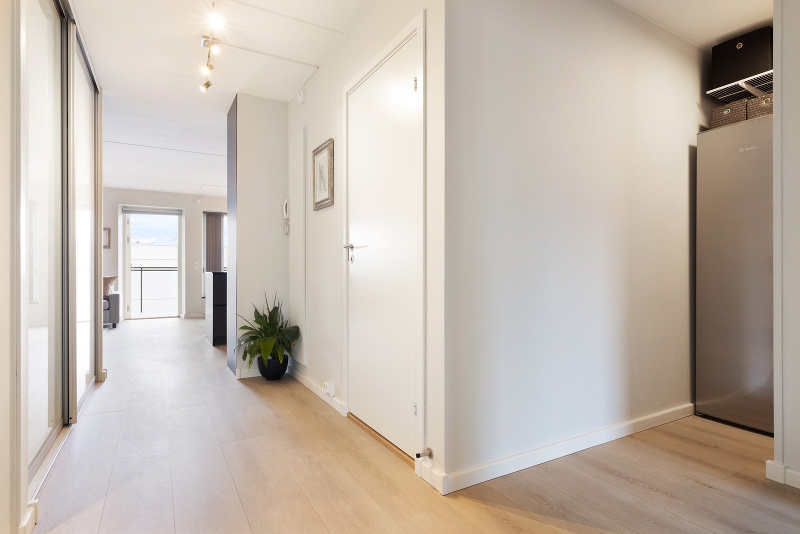 Like over gangen fra soverom 2 og 3 er boligens andre baderom Galleribilde