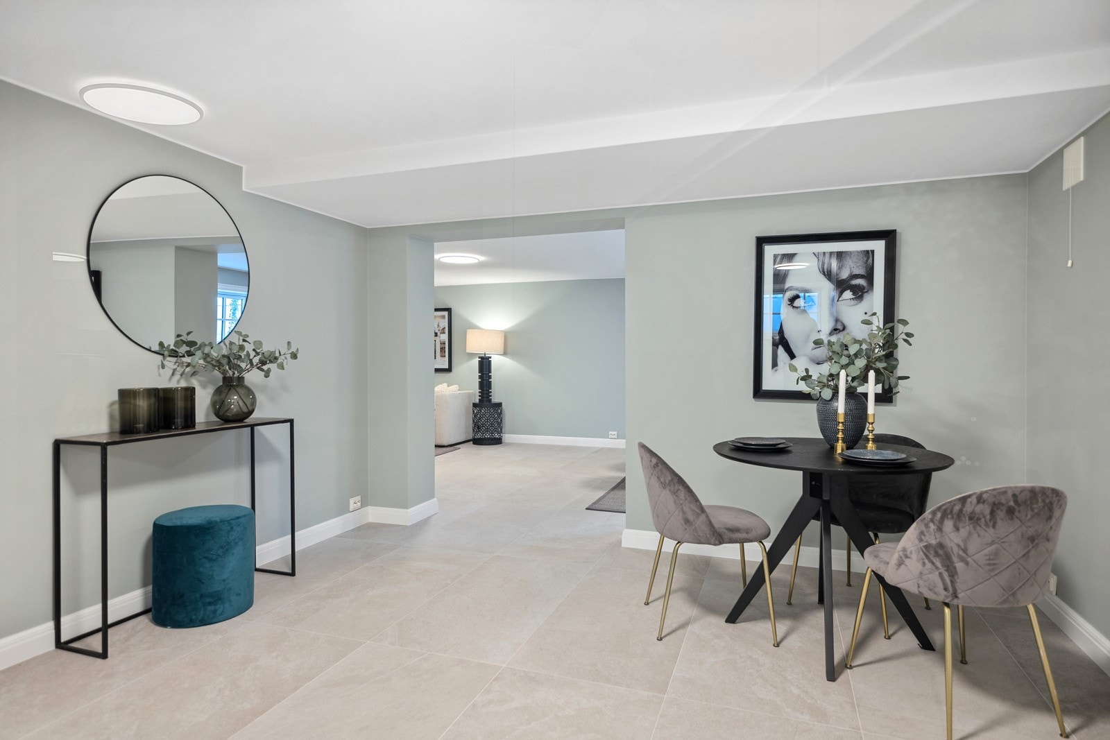 Separat inngang til utleiedelen Galleribilde