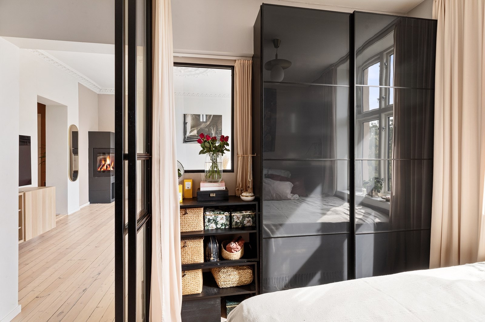 Garderobe medfølger Galleribilde