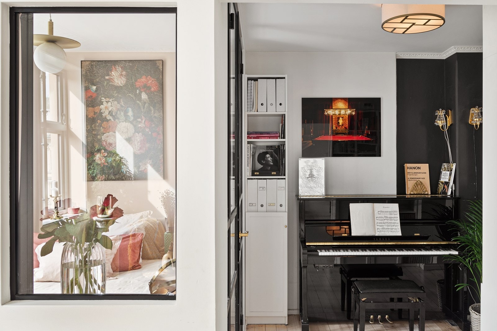 Gjennomlysvindu fra stue mot soverom Galleribilde