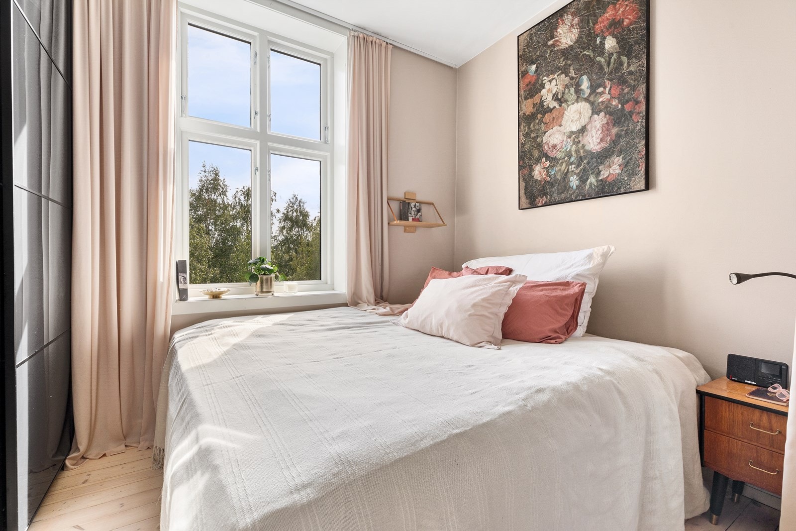 Morgensol og kaffekopp Galleribilde