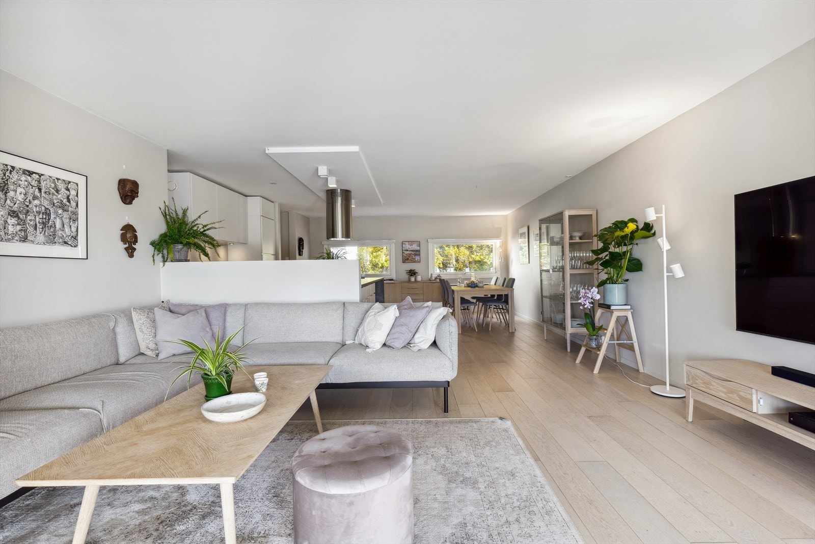 Det er god plass til stor sofagruppe Galleribilde