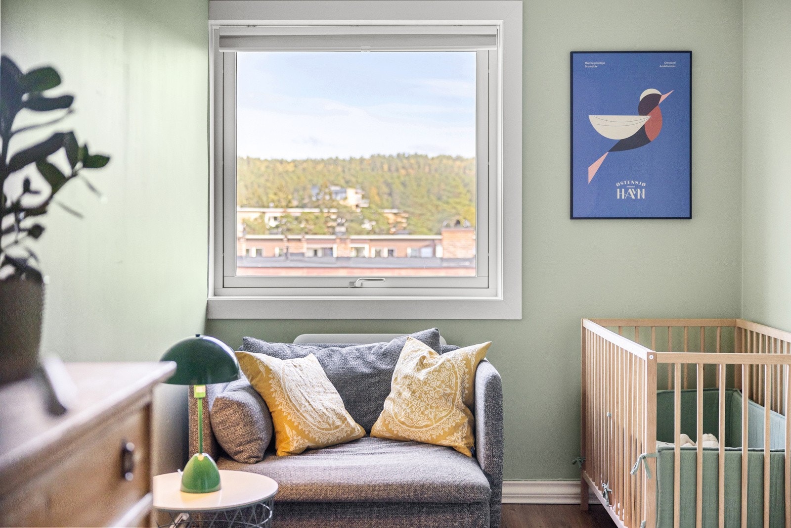Dette rommet passer utmerket som barnerom, gjesterom, kontor eller lignende, avhengig av dine behov. Galleribilde