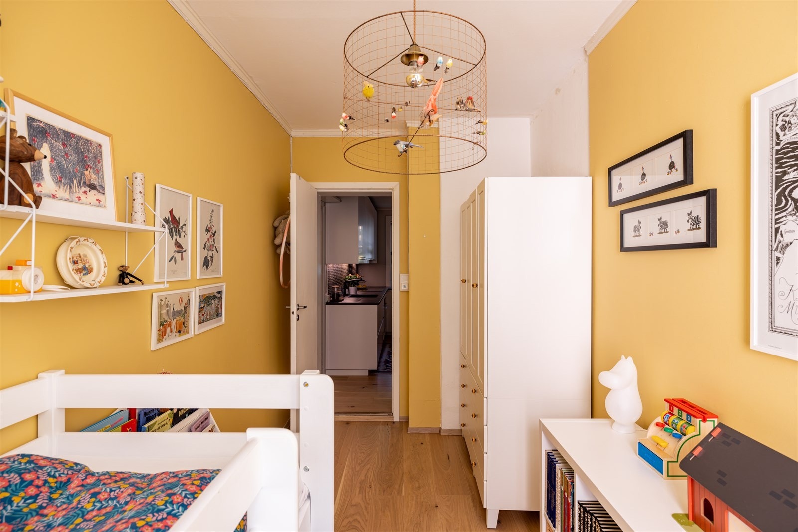 God plass til garderobe også på soverom to Galleribilde