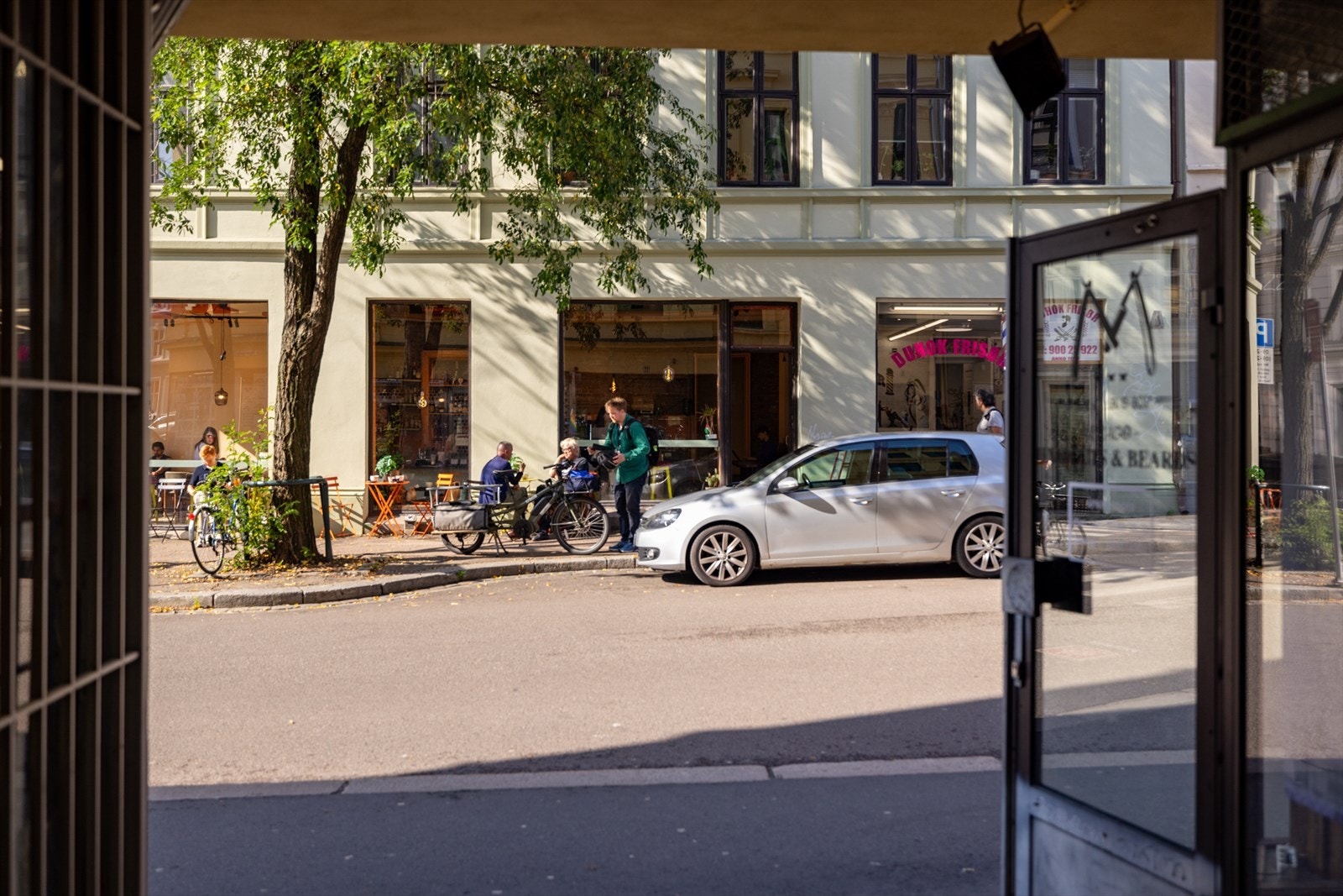 Her bor du med gangavstand til Botanisk hage, kollektivtilbud, koselige spisesteder, butikker og hyggelige grøntområder. Galleribilde