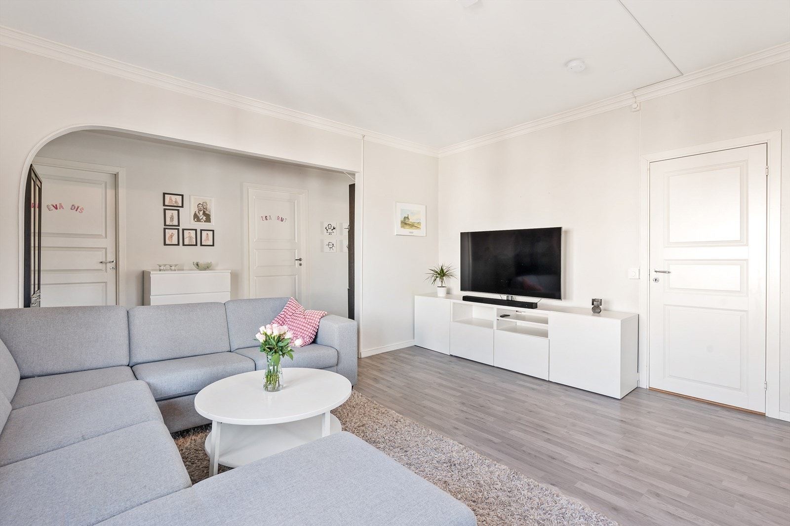 1. etg: Stue Galleribilde