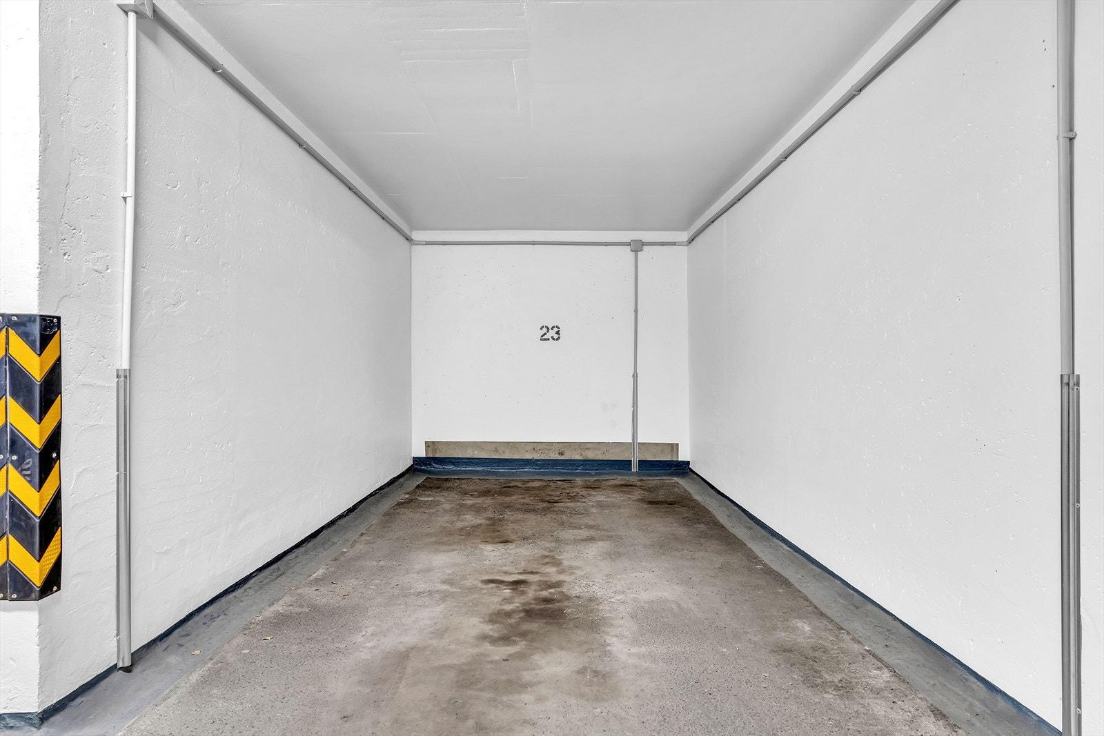 Garasje medfølger leiligheten Galleribilde