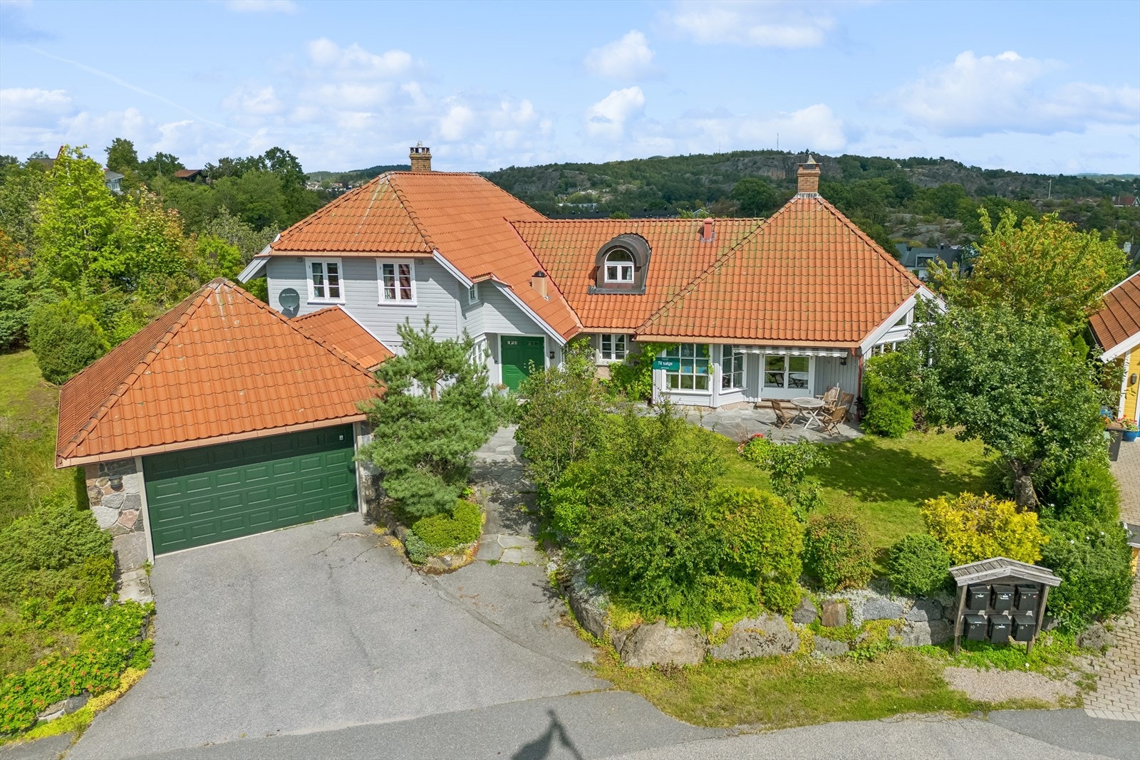 Boligen ble tegnet etter eiernes ønske som hjem for en familie på seks personer. Galleribilde