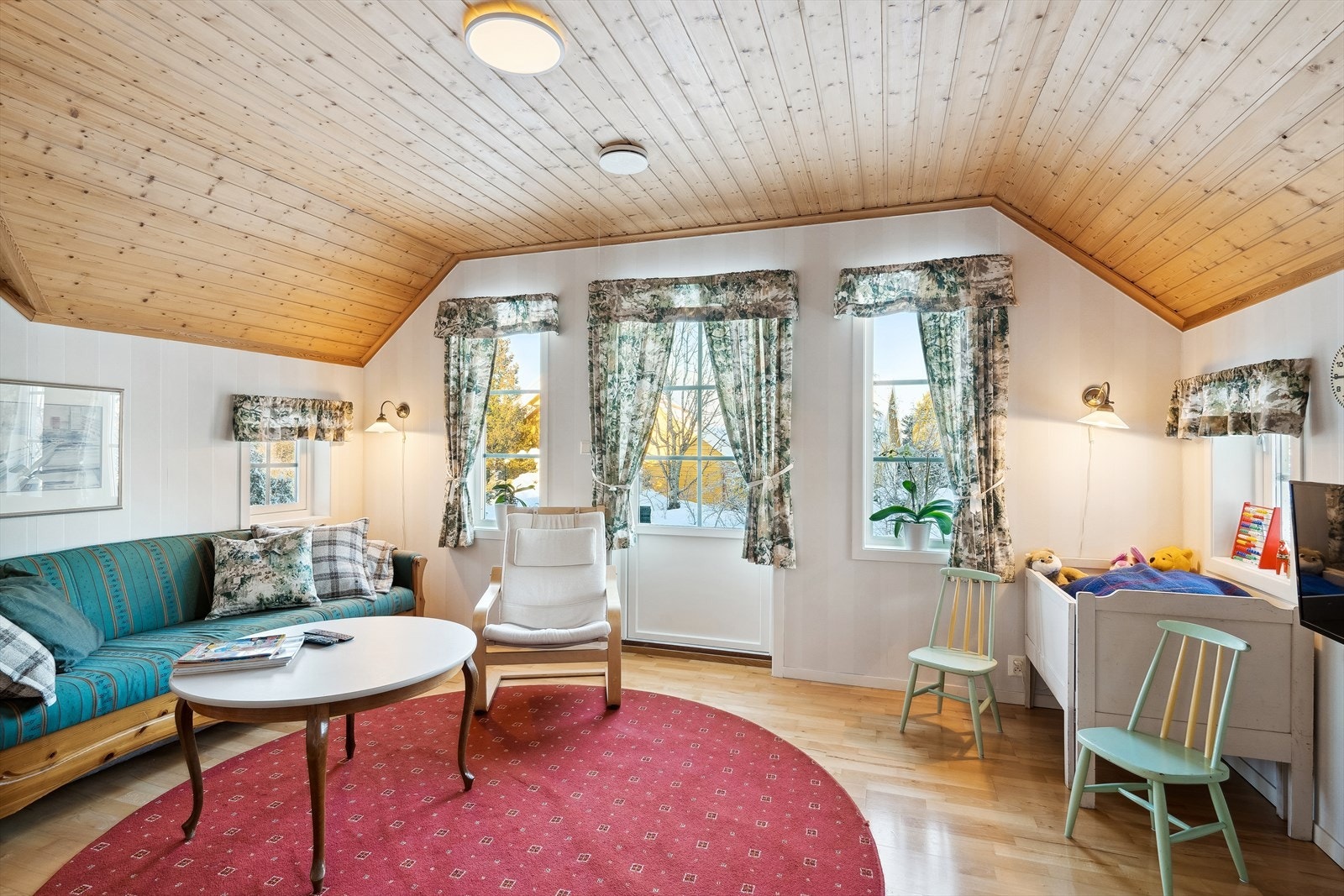 De 5 andre soverommene ligger i 2.etasje. Galleribilde