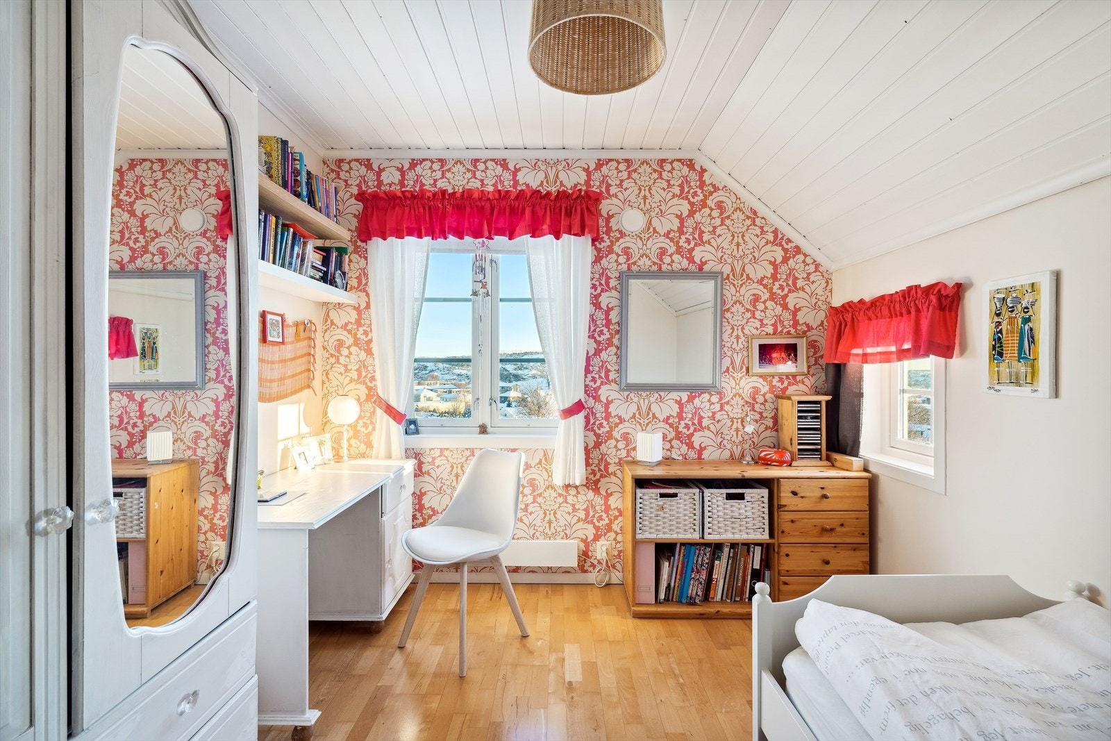 Soverom nr. 4. Galleribilde