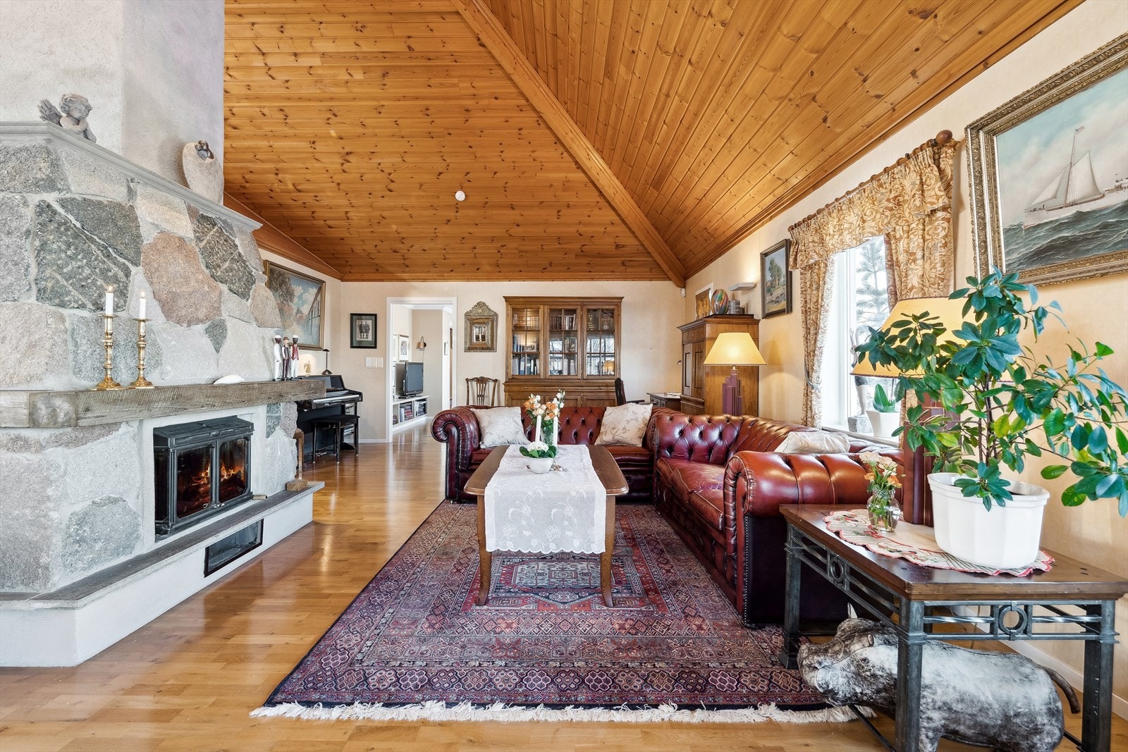 Parkettgulv og vannbåren varme. Galleribilde