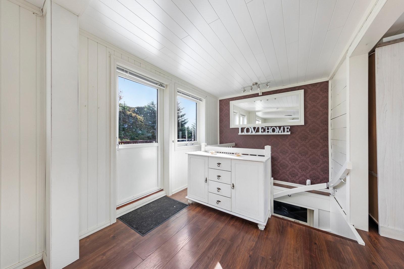 utgang til veranda fra stue Galleribilde