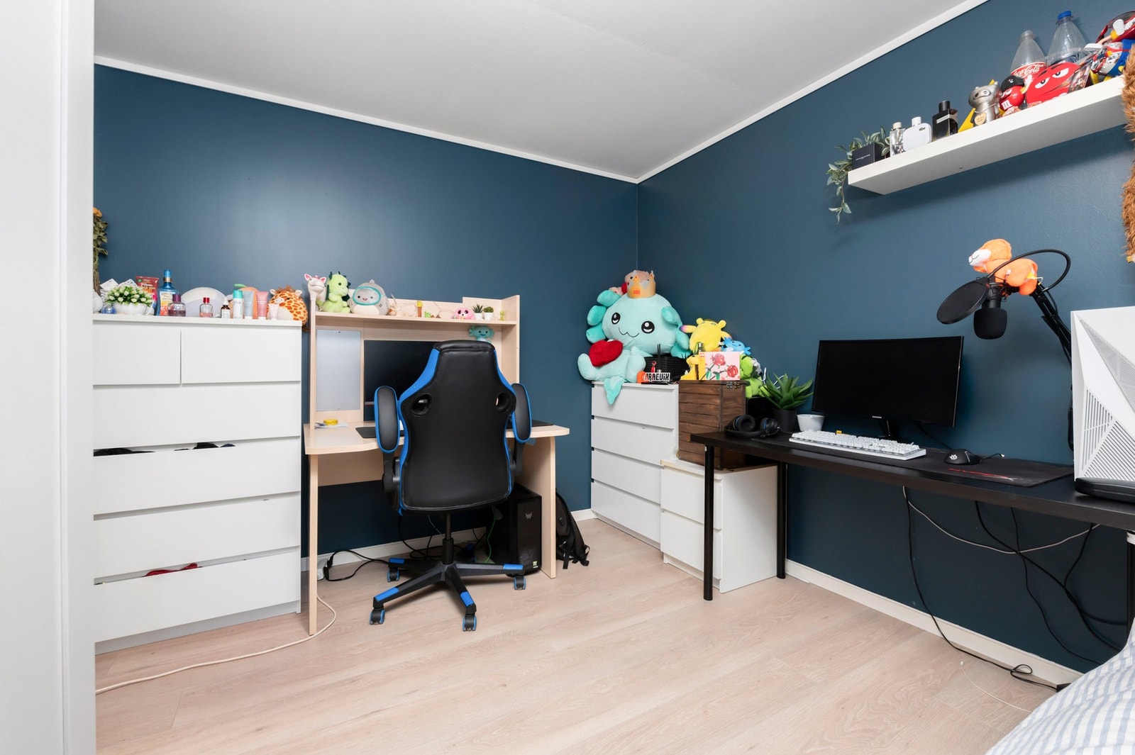 Her har du god plass til oppbevaringsmøblement. Galleribilde