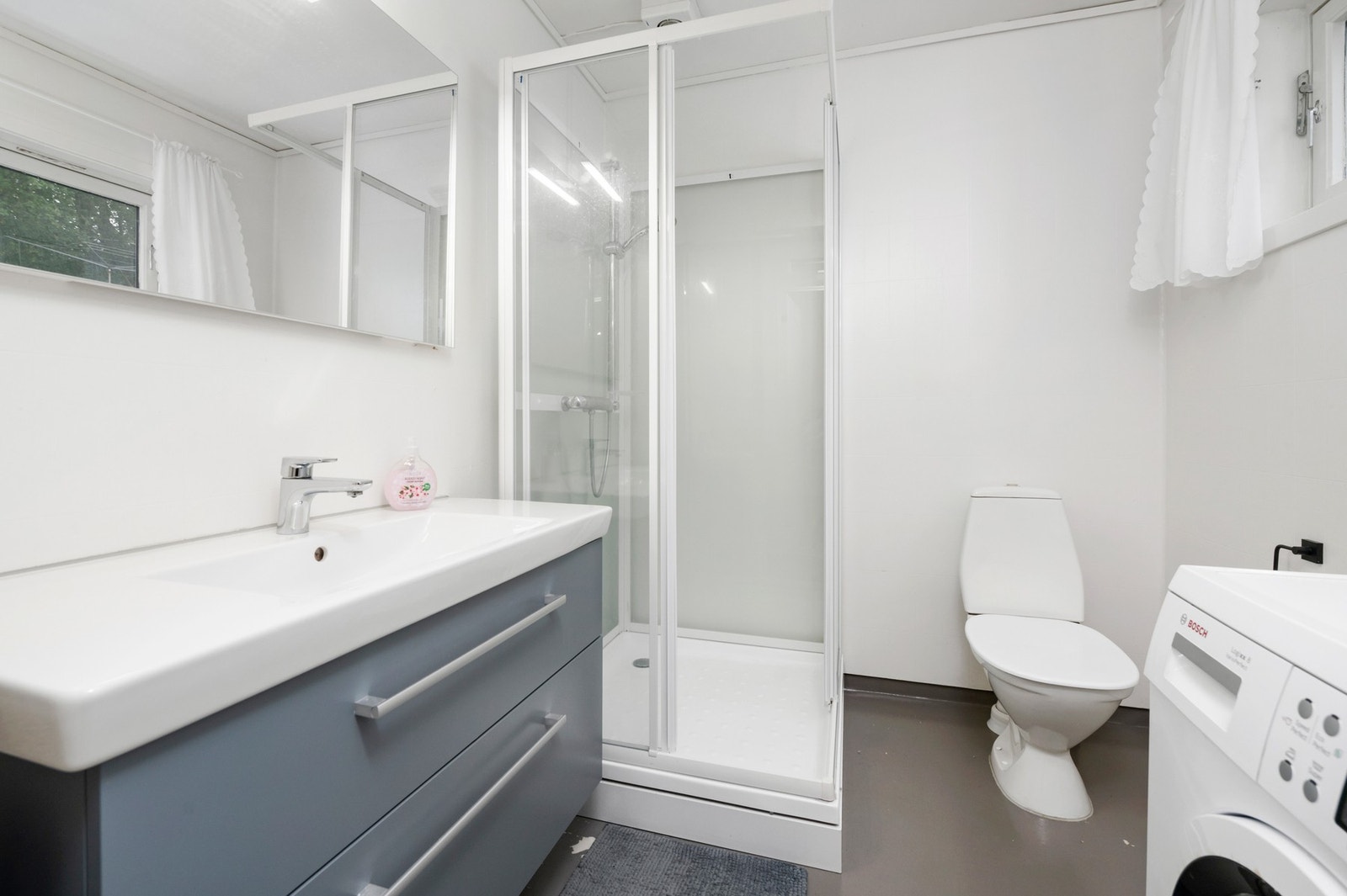 Lyst bad på 4 kvm. Galleribilde