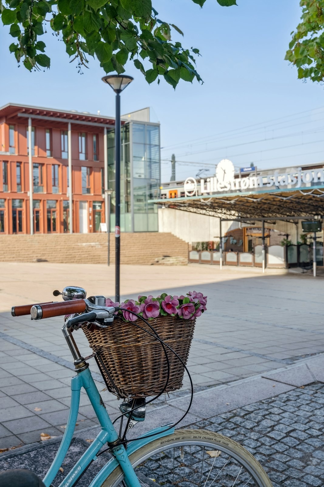 Kort vei fra leiligheten har man Lillestrøm stasjon. Galleribilde