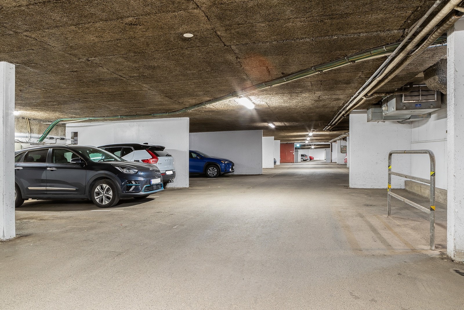 Garasjeplass følger med. Galleribilde