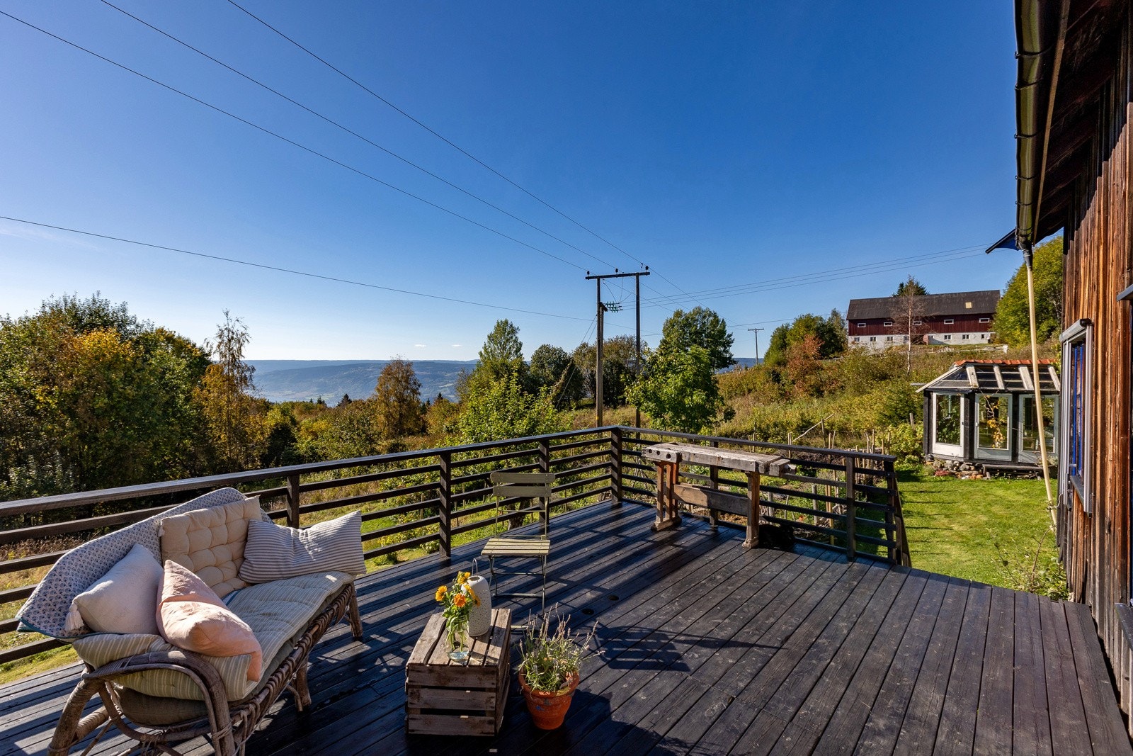 Flott utsikt fra utvidet veranda Galleribilde