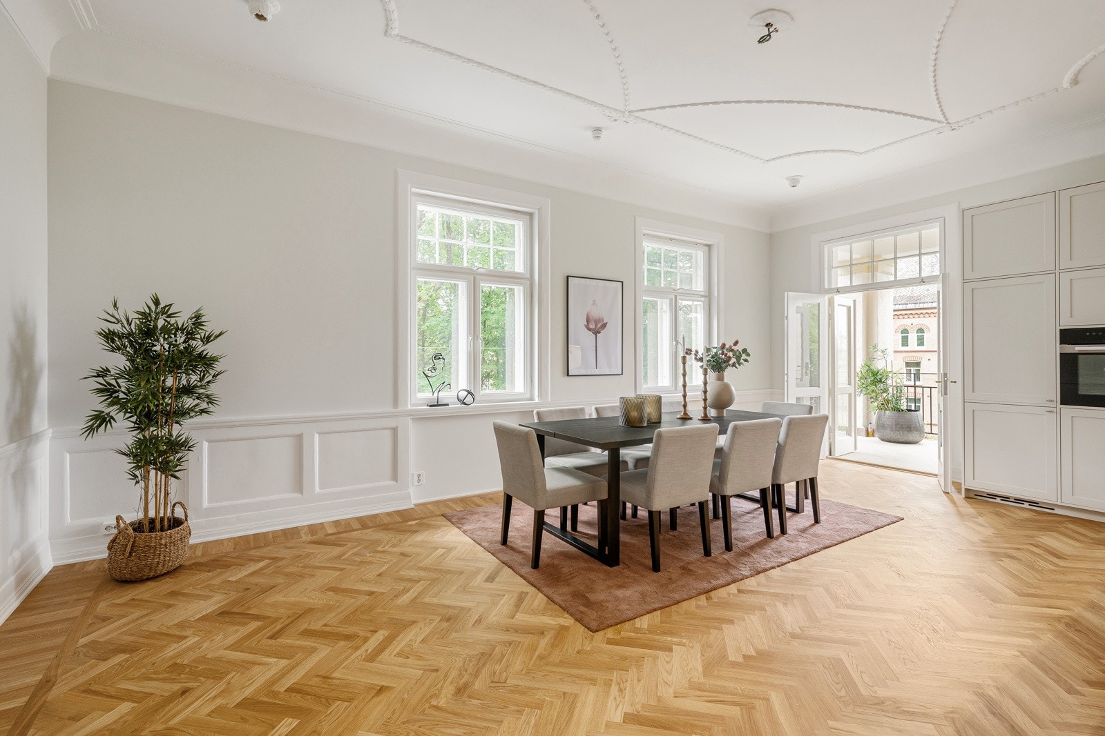 Stort og luftig spisekjøkken Galleribilde