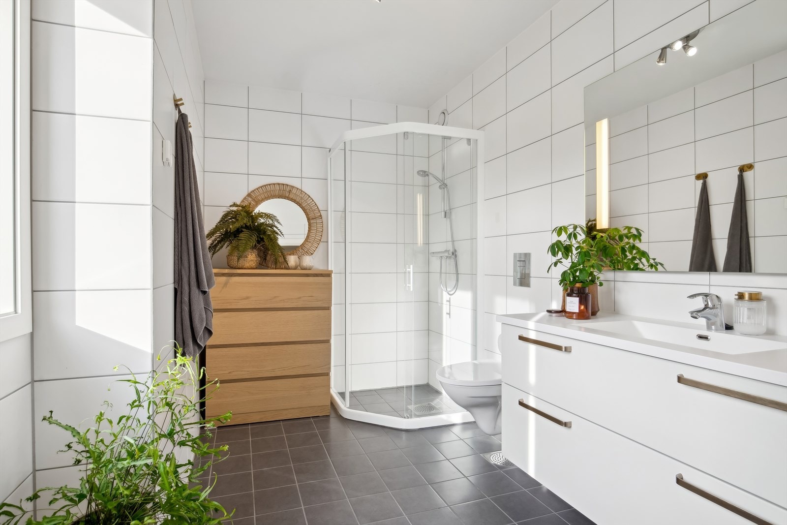 Flott bad nummer to i øverste etasje Galleribilde