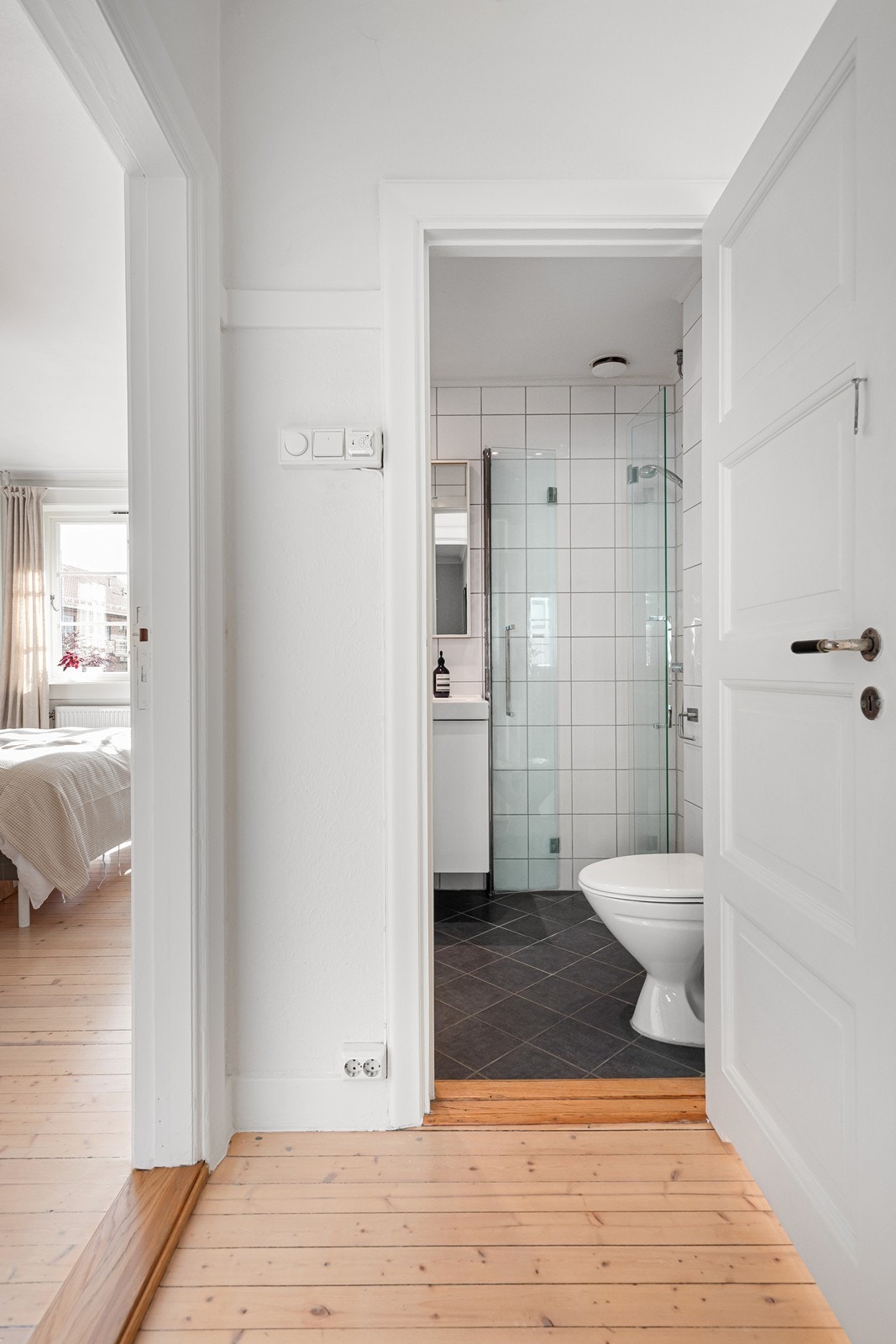 Bad med varmekabler Galleribilde