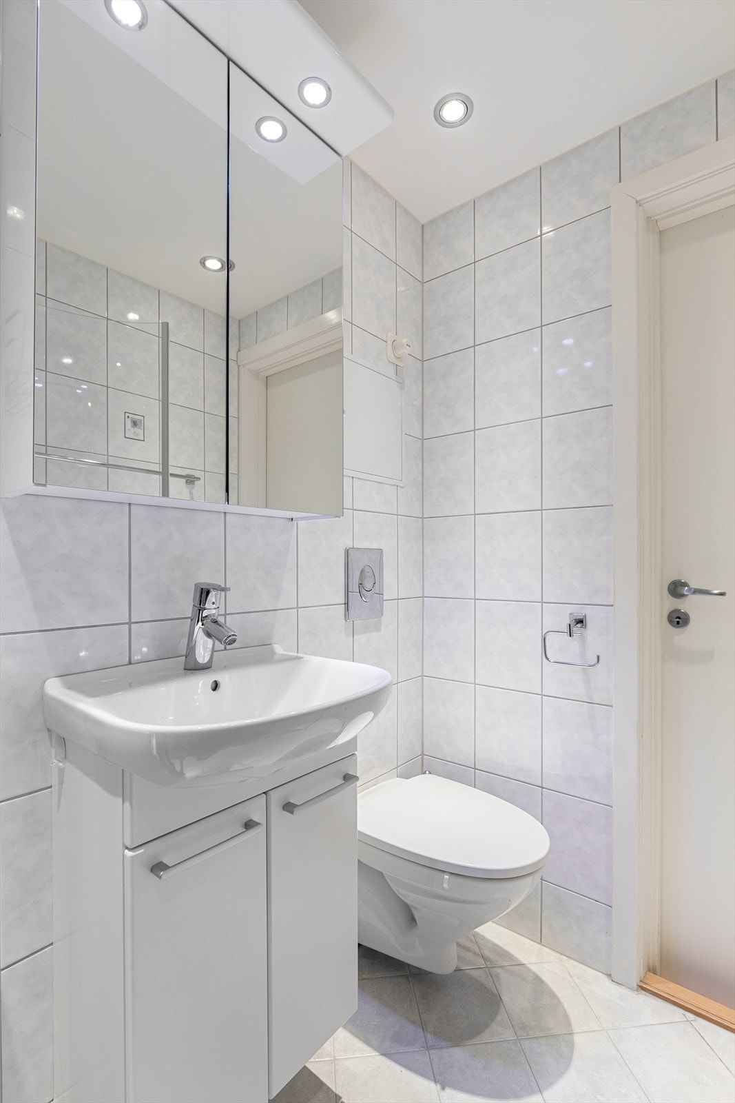 Det er opplegg for vaskemaskin på badet Galleribilde
