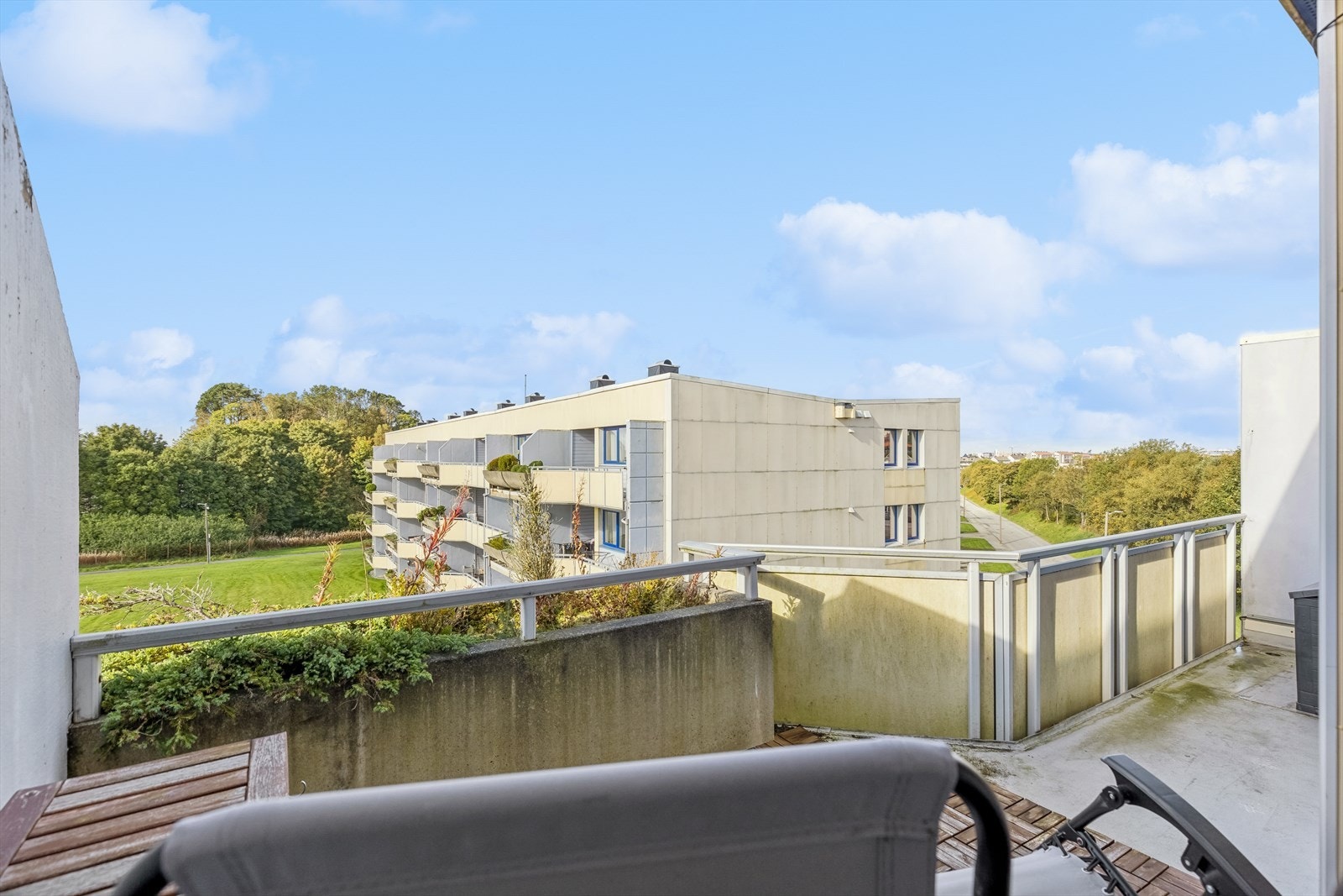 Fin utsikt over fellesarealet. Meget lunt og usjenert! Galleribilde