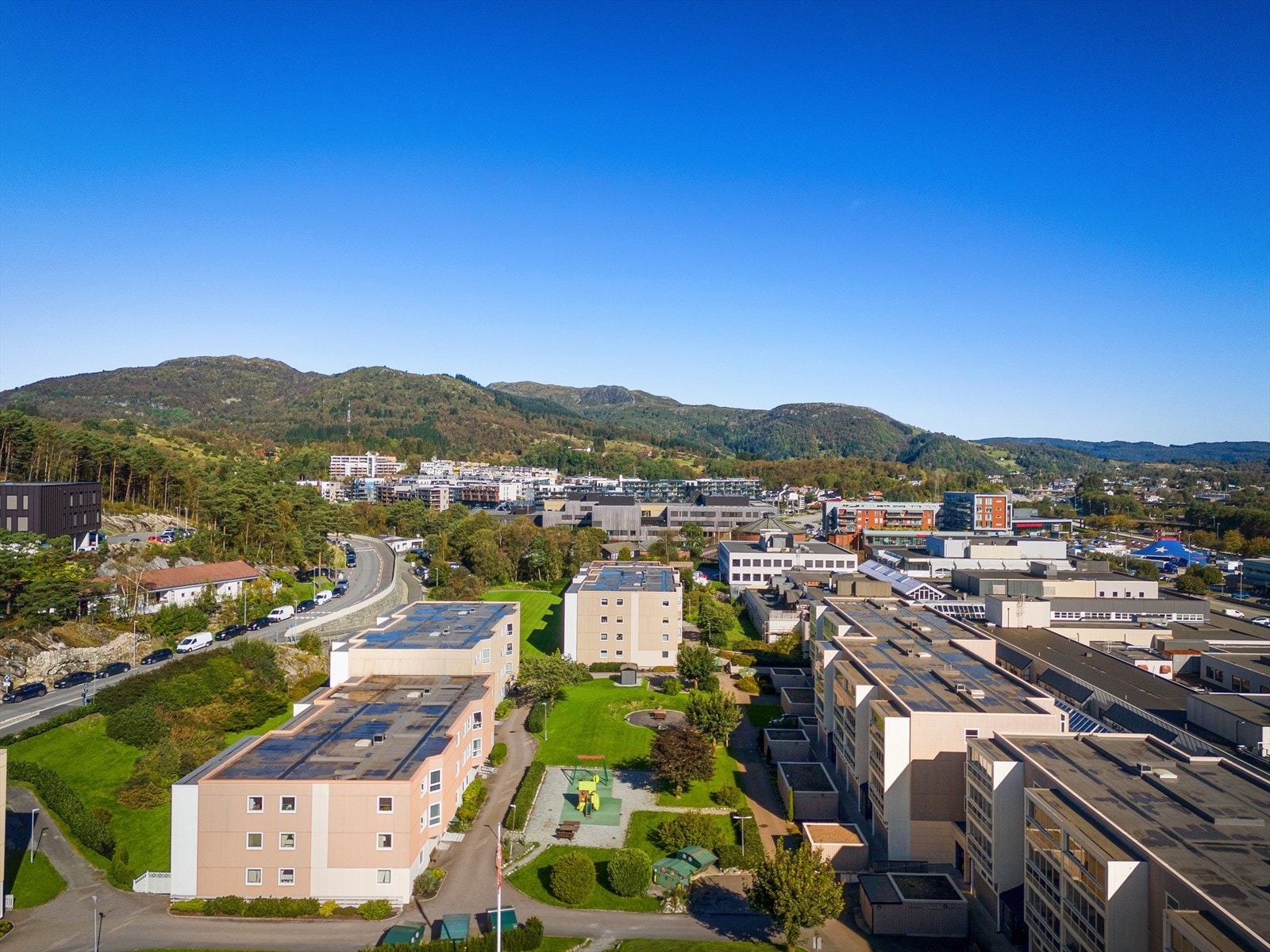 Pent opparbeidet fellesområder Galleribilde