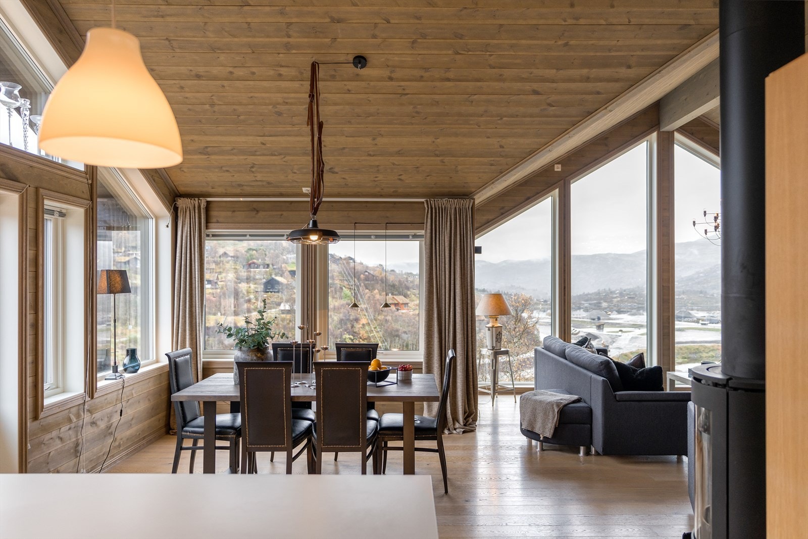 Fra kjøkken mot stuen Galleribilde