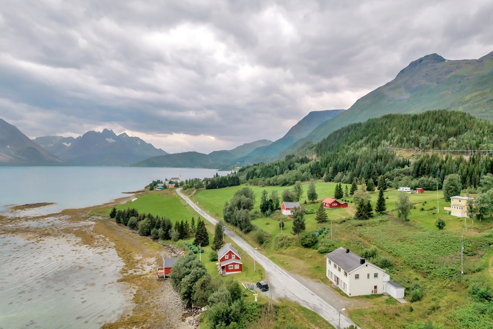 Boligen sentralt plassert på Sjursnes Galleribilde
