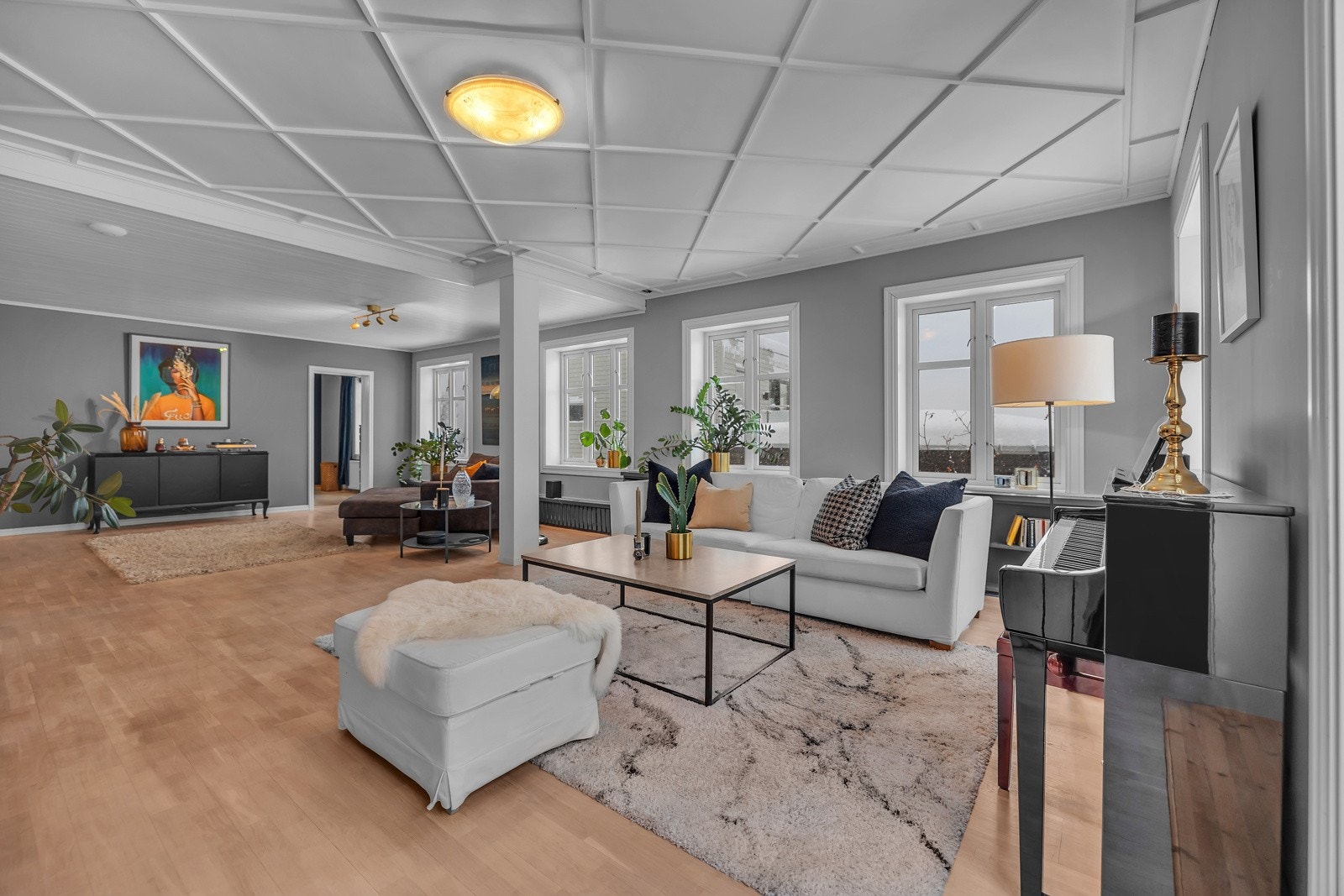 Dagligstuen er plasser mot sør i rommet Galleribilde