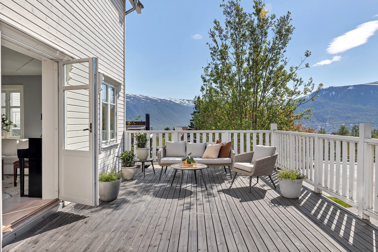 ...hvor sol og hyggelig selskap nytes Galleribilde