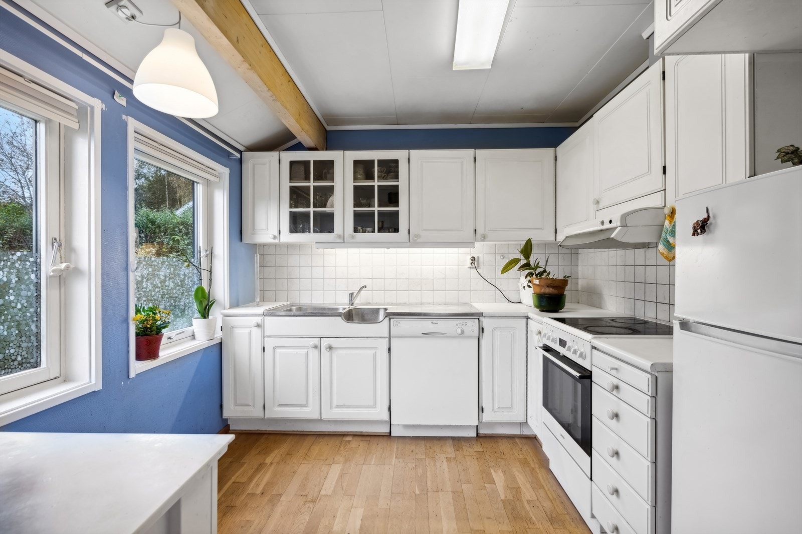 Lyst kjøkken Galleribilde