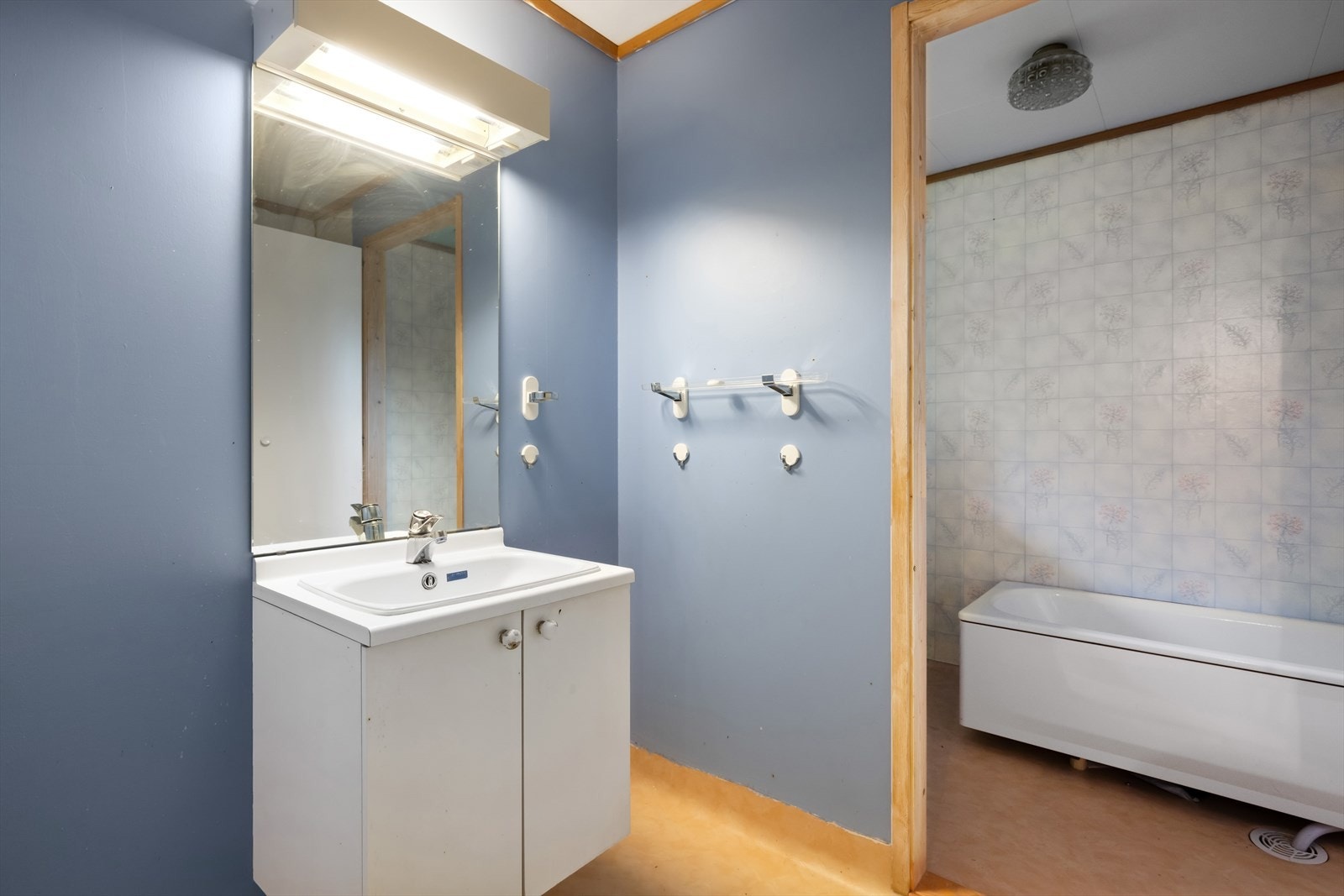 Fra soverommet har en direkte adkomst til bad Galleribilde