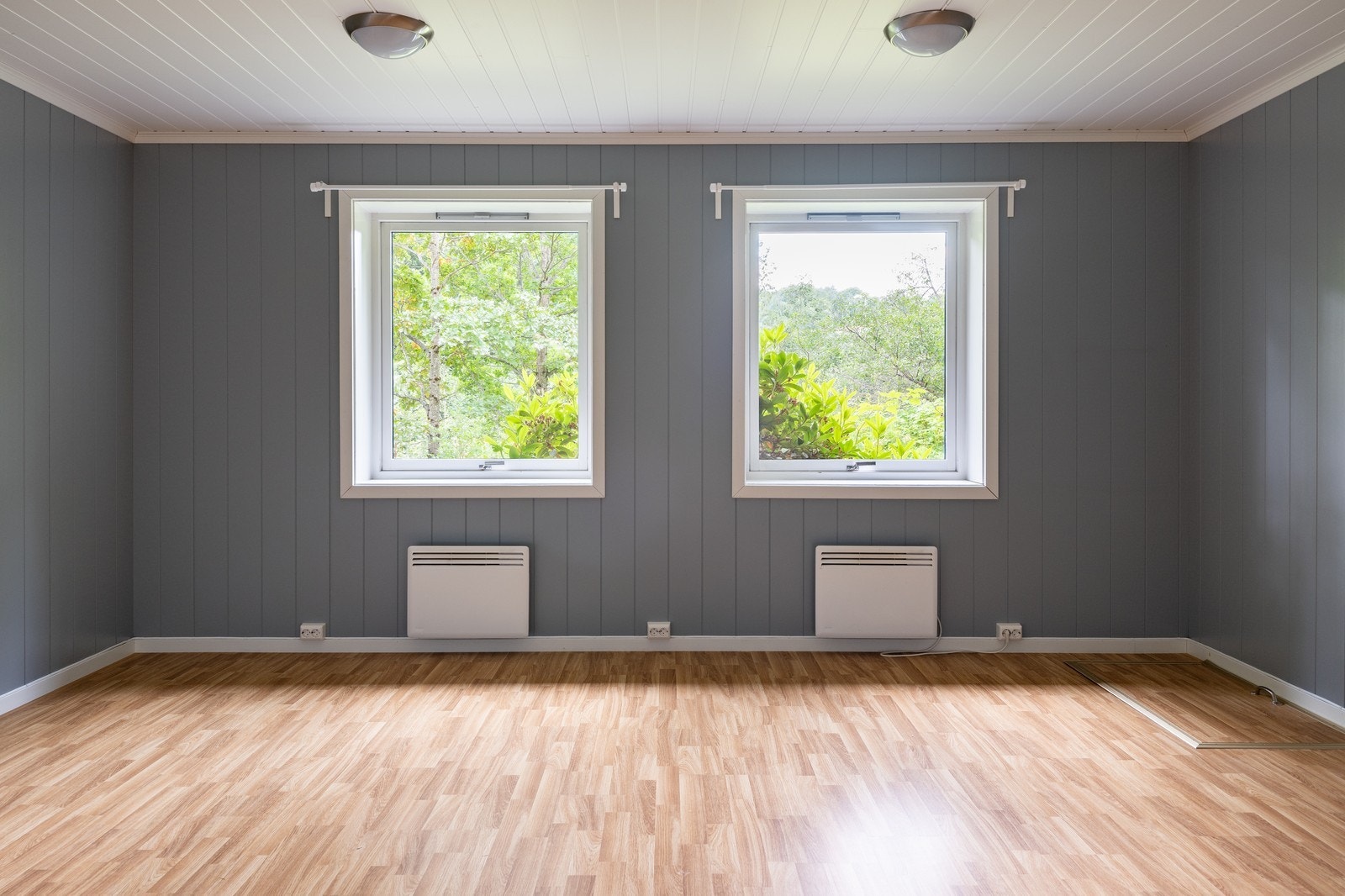 Disp. rom i kjeller, brukt som kontor Galleribilde