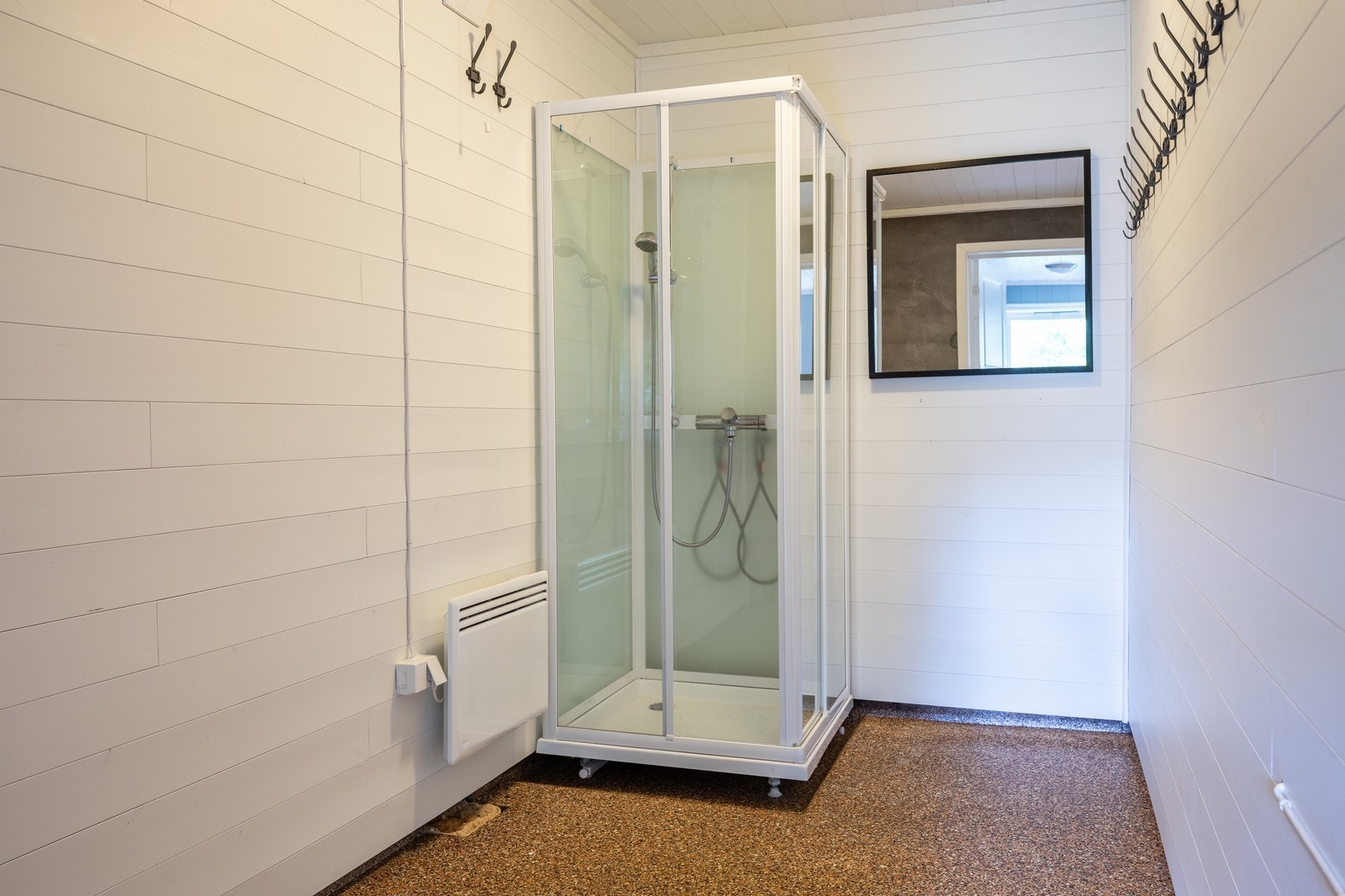 Dusjrom i kjeller Galleribilde