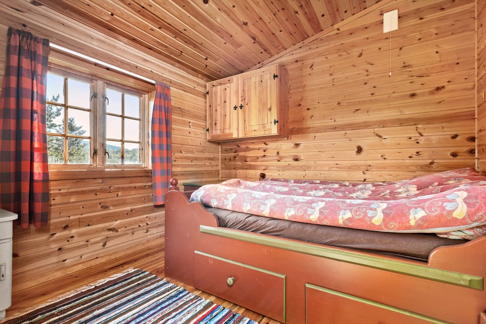 1 av 3 soverom. Galleribilde