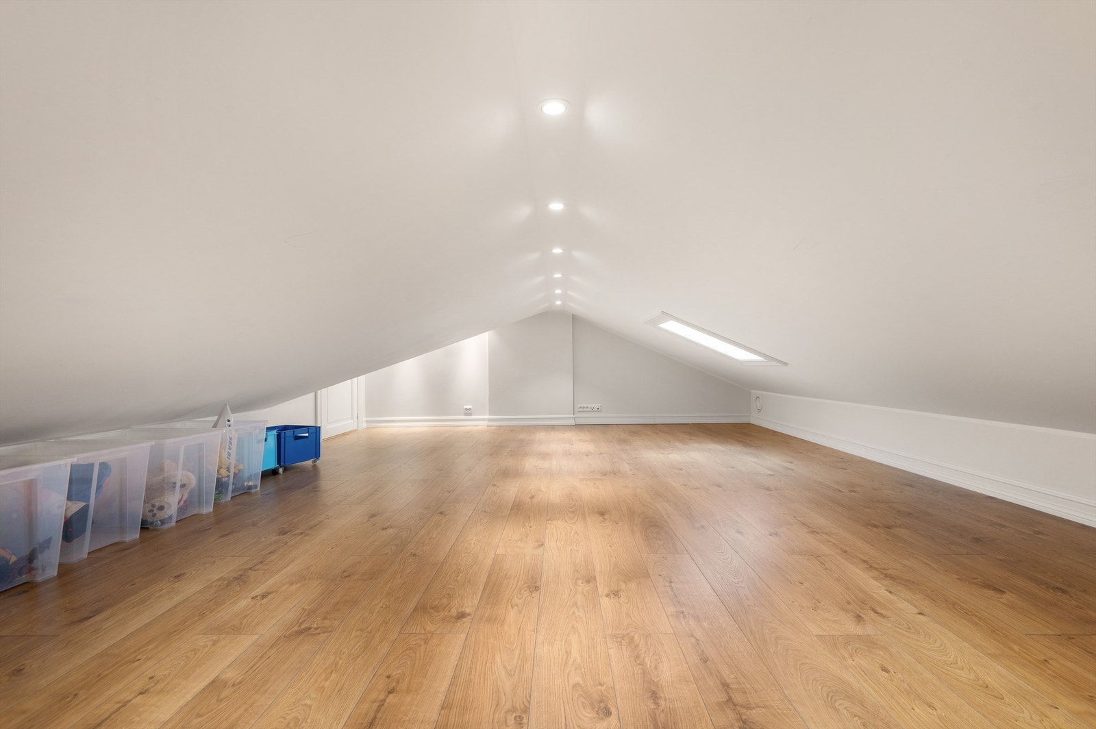 Det foreligger ikke opprinnelige tegninger for etasjen. Galleribilde