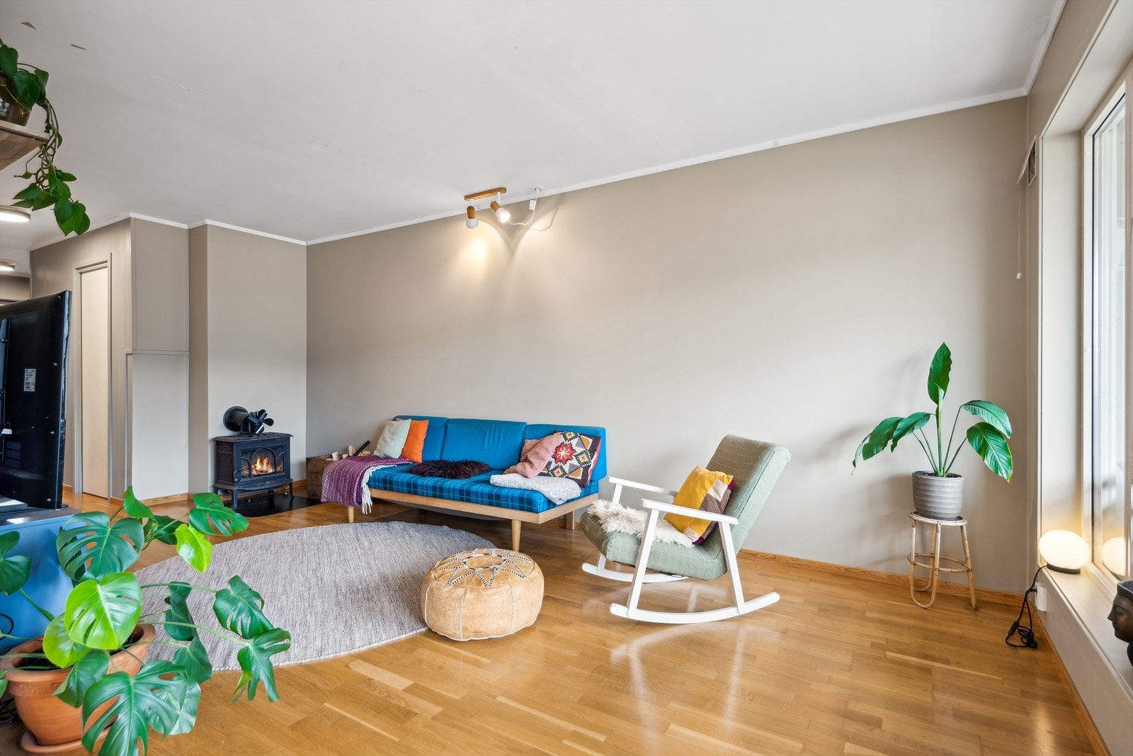 Lys og trivelig stue. Galleribilde