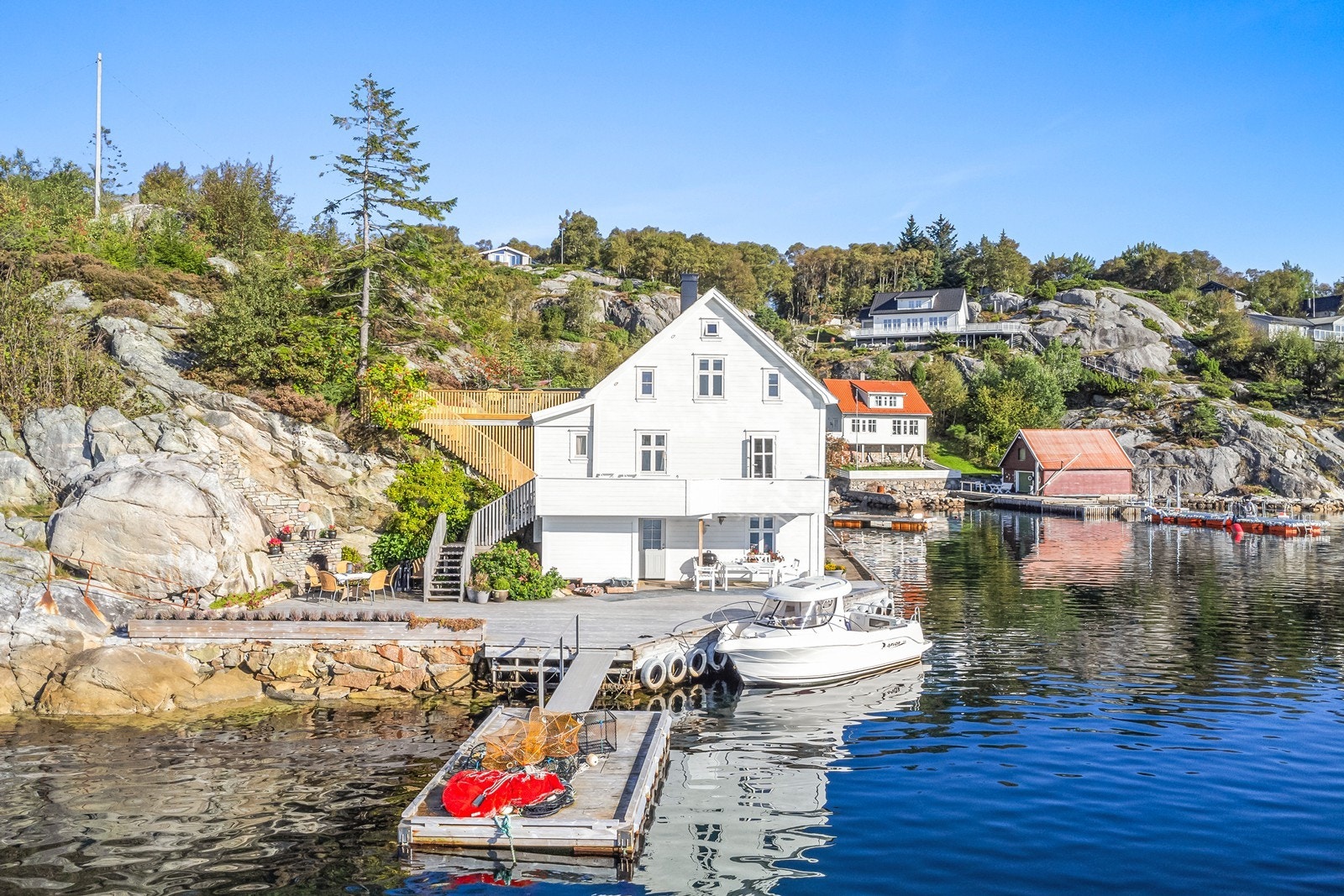Hytten er oppført rundt 1935 og er i perioden 1997-2000 renovert. Galleribilde