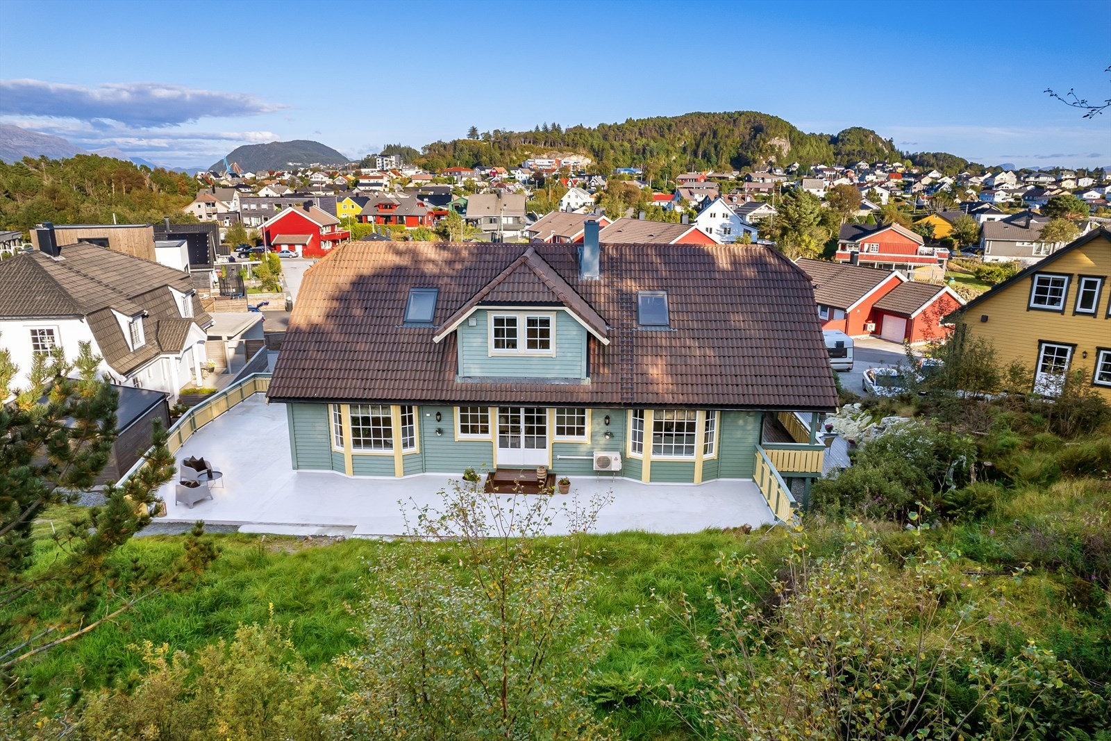 Rundt eigedomen er det mykje naturområde Galleribilde