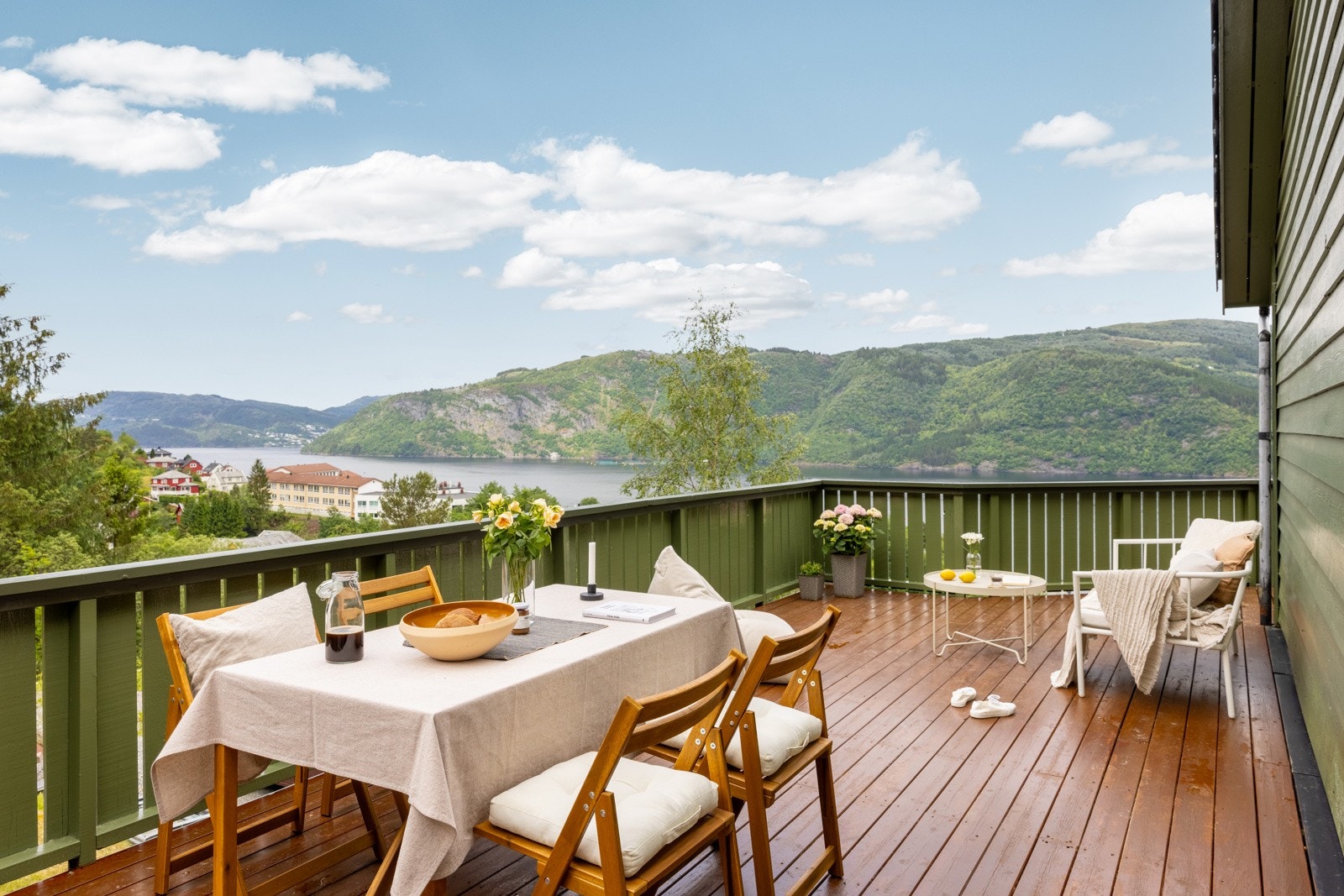 Tilgang til terrassen fra stuen. Galleribilde