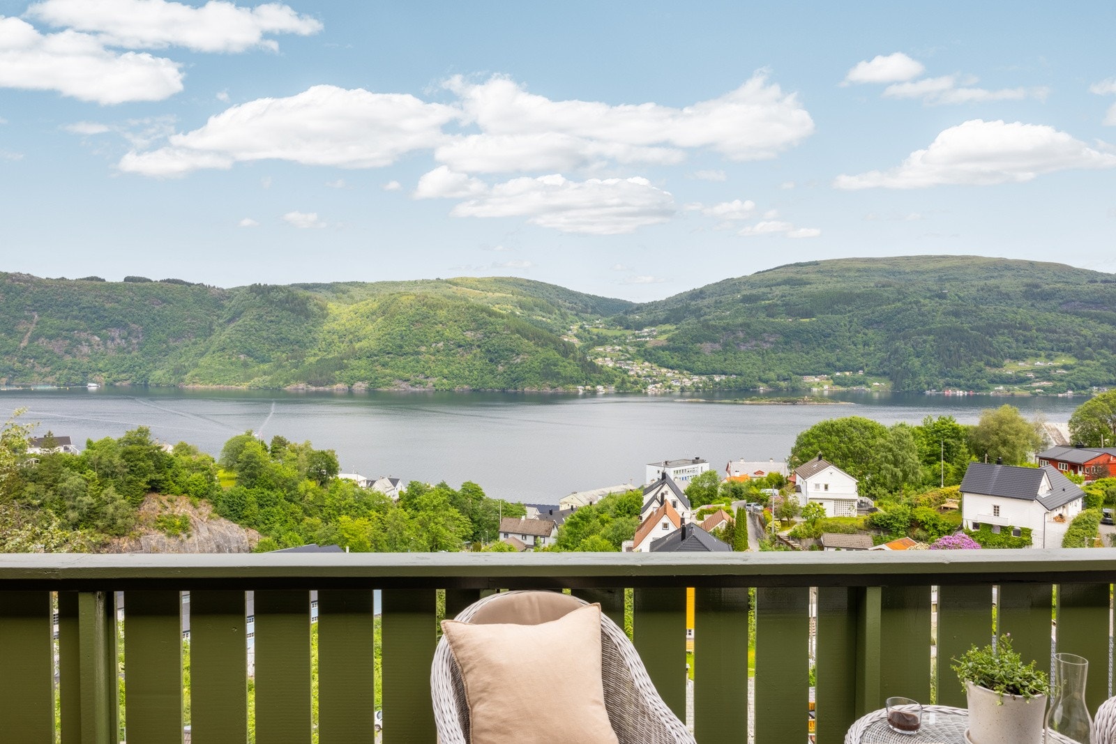 Her er det en nydelig sjøutsikt. Galleribilde