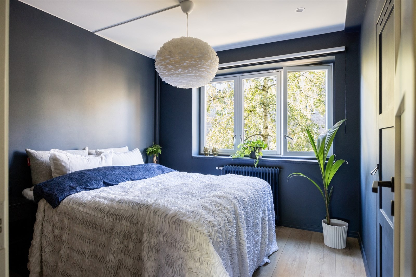 Soverommene i leiligheten har inngang fra entréen. Galleribilde