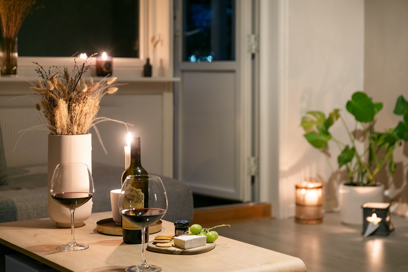 Perfekt plass for koselige kvelder med venner i stuen Galleribilde