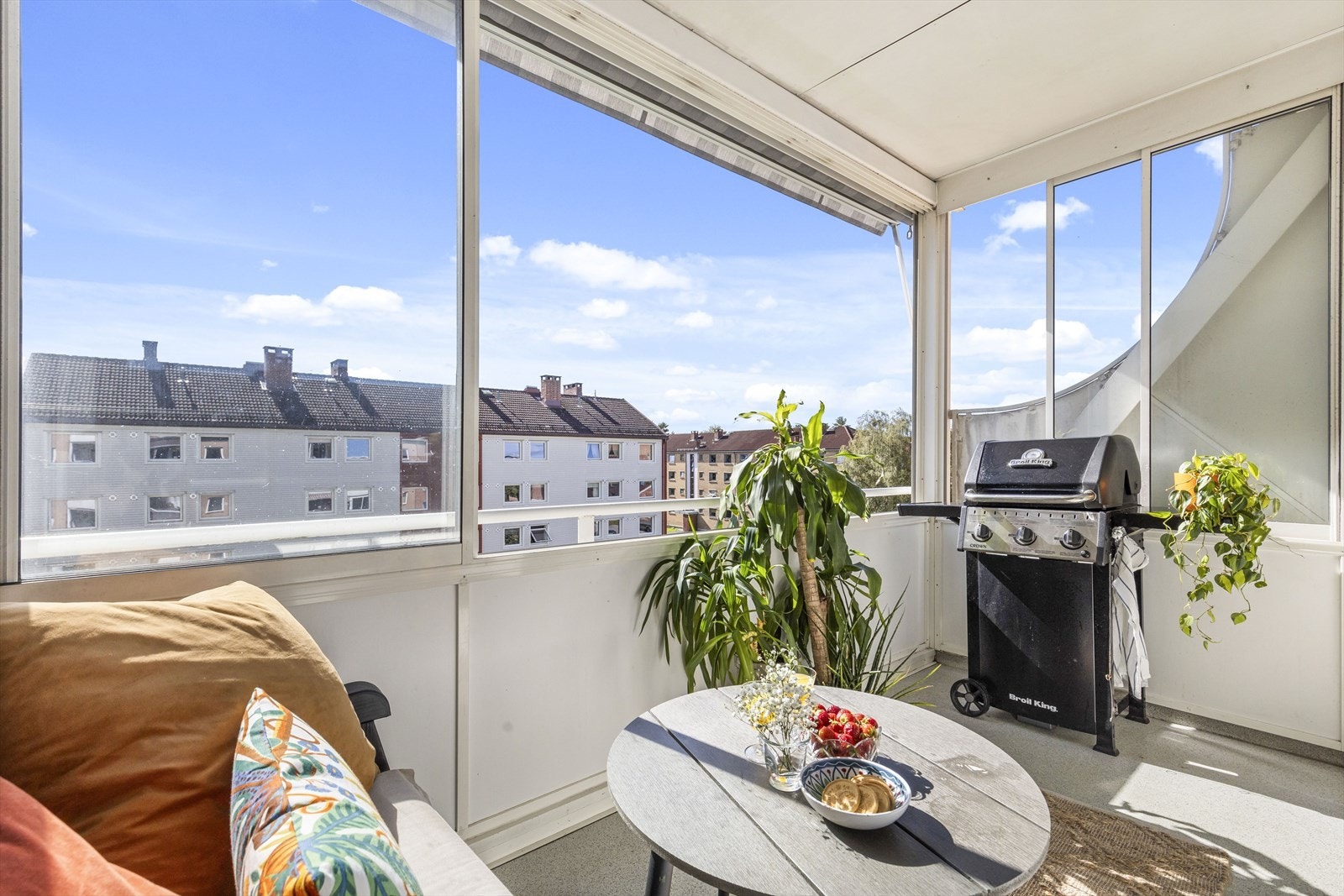 Leiligheten byr på en herlig innglasset balkong på ca. 9 m². Galleribilde