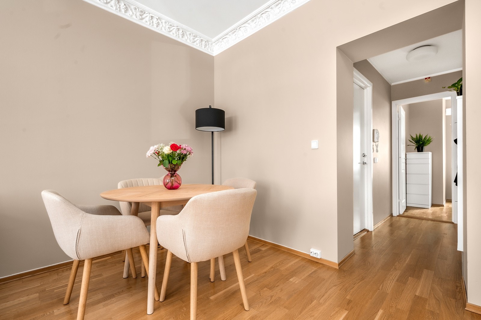 Det er også god plass til spisegruppe. Galleribilde