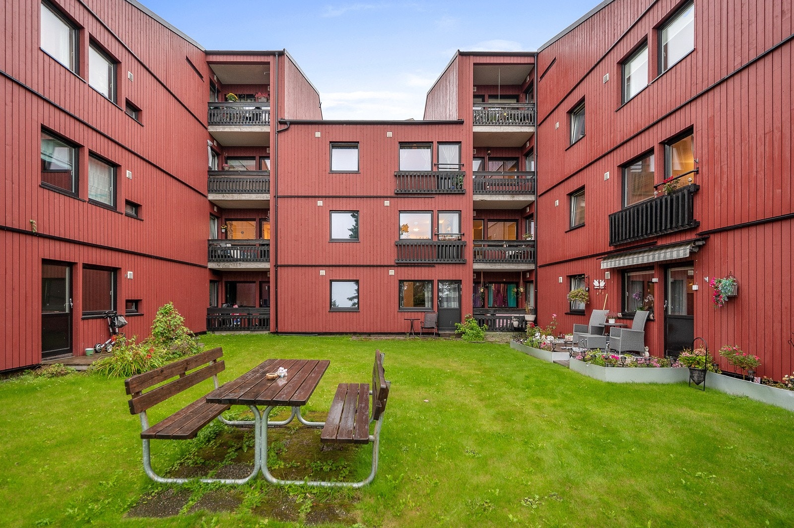 Leiligheten ligger i bygget 2. etaje. Galleribilde