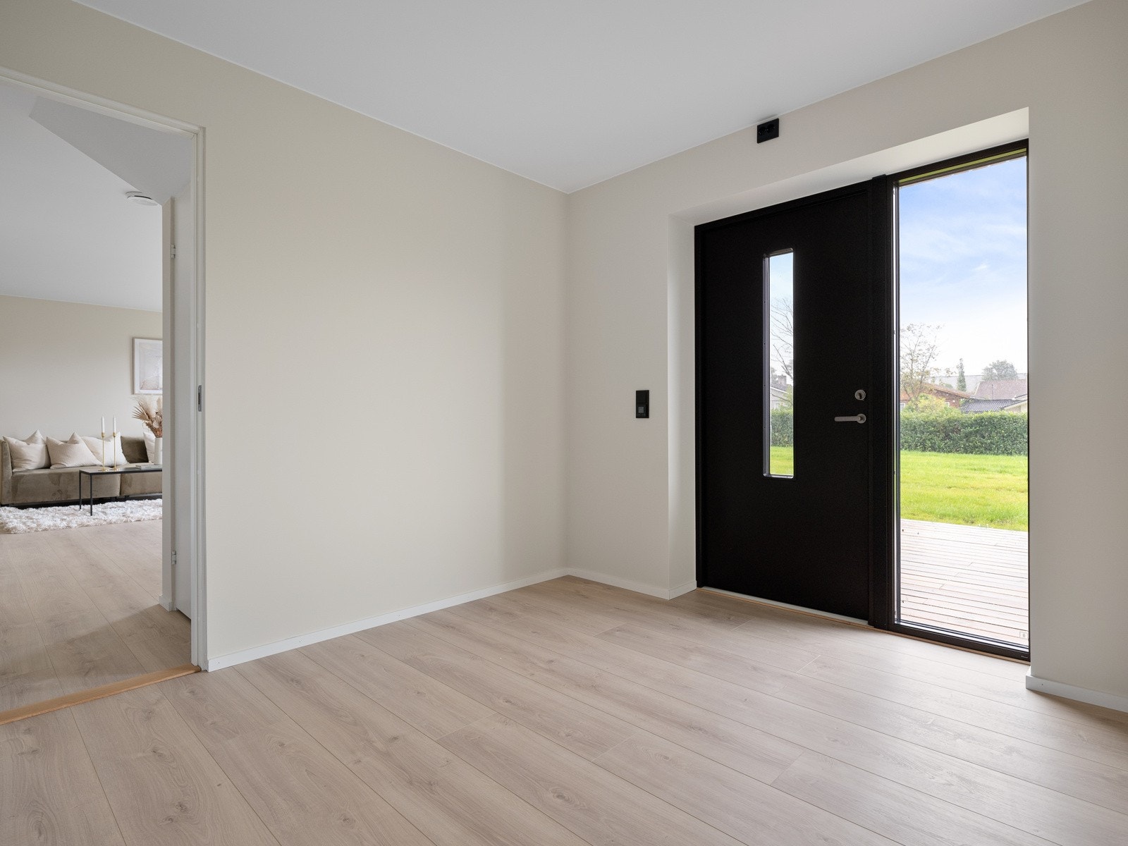 Kjelleren har egen inngang. Galleribilde