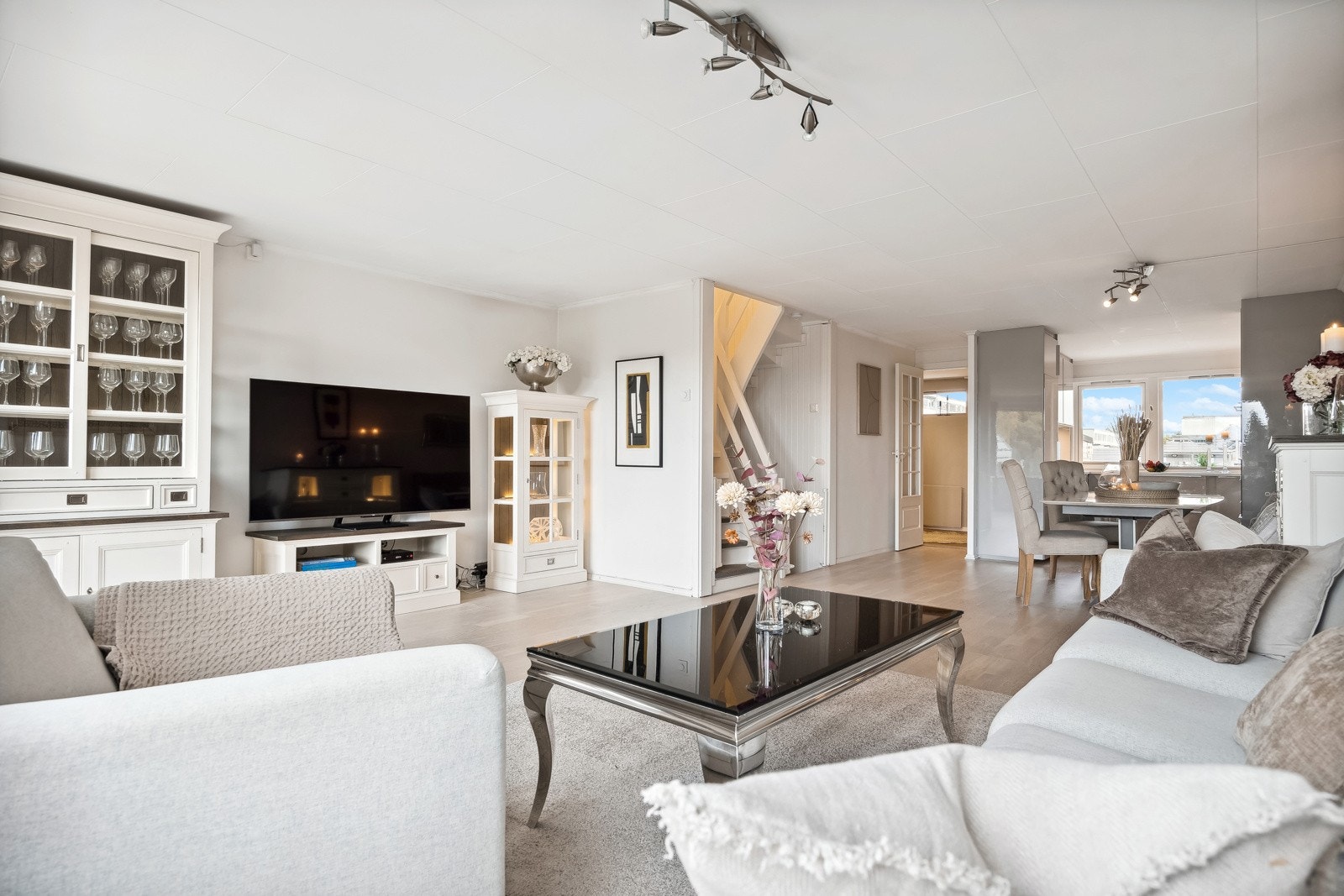 Stuen er inndelt i naturlige brukssoner. Galleribilde